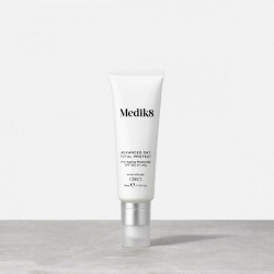 MEDIK8 -  Advanced Day Total Protect SPF 30    - Anti-ageing  denn  hydratan  krm  s SPF 30  a  5* UVA