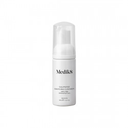 MEDIK8 - Calmwise Soothing Cleanser  ultra jemn chlorofylov istiaca pena